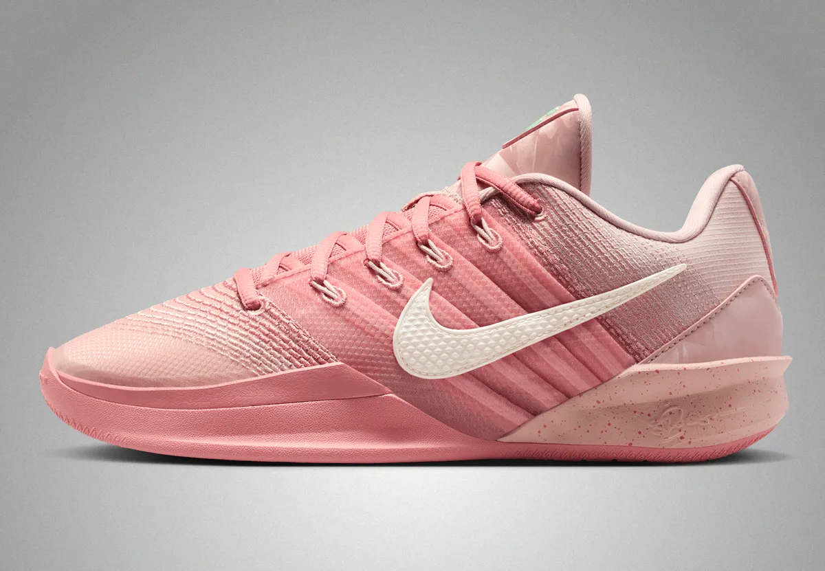 1/15発売 NIKE SABRINA 3 EP / ナイキ サブリナ 3 EP Pink Oxford Red