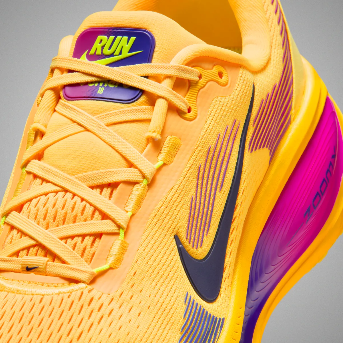 NIKE VOMERO 18 / ナイキ ボメロ 18 Citron Pulse Laser Orange Hyper Violet Blue Void