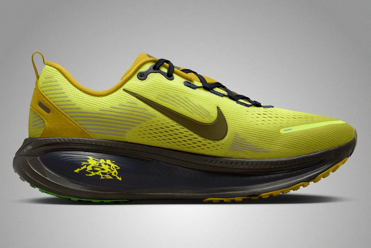 NIKE VOMERO 18 SE / ナイキ ボメロ 18 SE Sonic Yellow Peat Moss