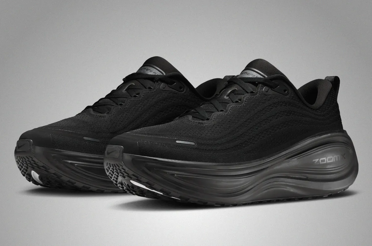 2/5発売 NIKE VOMERO PLUS / ナイキ ボメロ プラス Black Anthracite