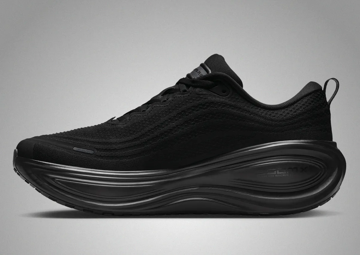 2/5発売 NIKE VOMERO PLUS / ナイキ ボメロ プラス Black Anthracite